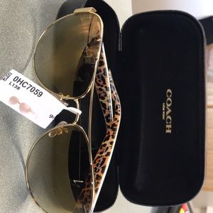 COACH AVIATOR SUNS Model 7059 Brand New